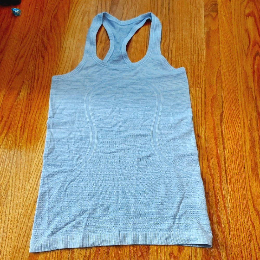 Lululemon tank